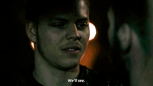 tumblr_pkxartVsxm1u3cl95o1_500.gif
