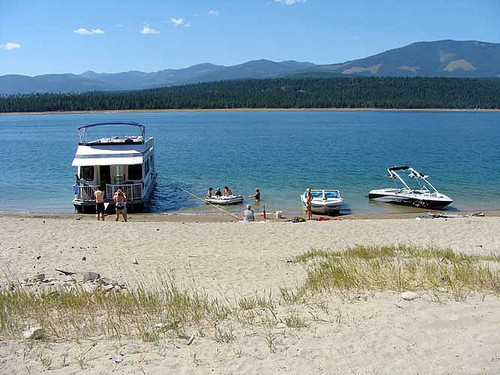 Houseboat Rentals Across America