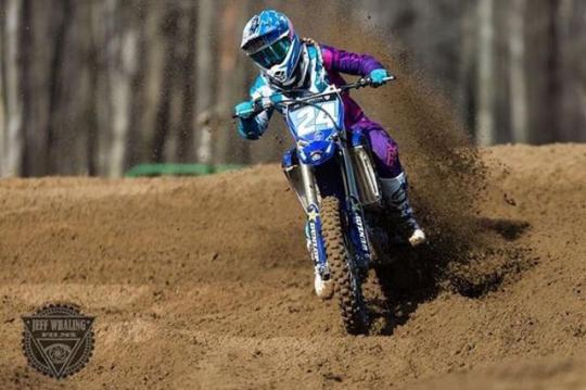 End your day with the beautiful & badass @sarahgabor24 😍 #motocrossbabes