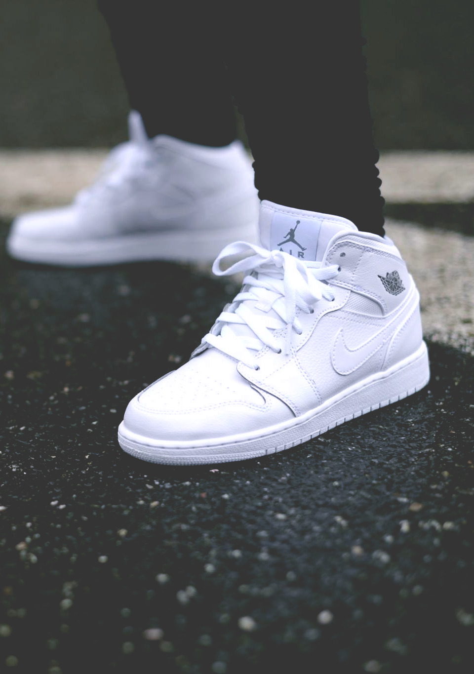 jordan 1 mid all white