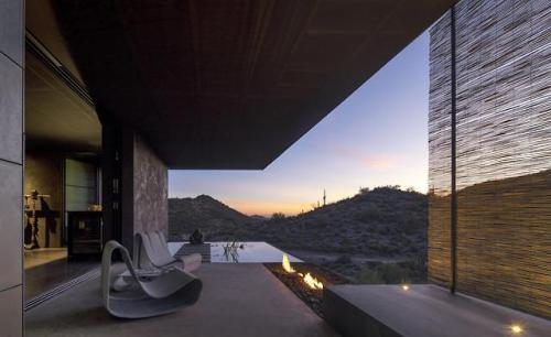 kazu721010:Hidden Vallery Desert House / Wendell Burnette...