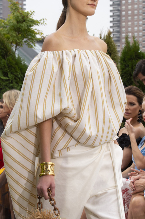 myworldofelegance:Oscar de la Renta Spring...