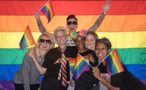 newbiesquadgoals:USWNT Celebrating Pride Month