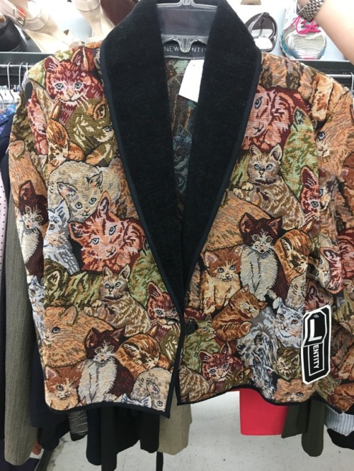 shiftythrifting:Cat blazer. Of course this baby is comin’ home...