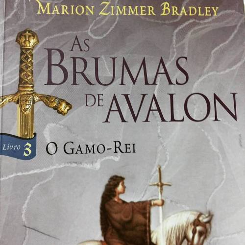 celta lendo disciplina motivacaoedisciplina celticsnation themistsofavalon avalon motivaçao celtics rei books projetoleitura livroseleitura reader gamo ogamorei culturacelta bookstagram asbrumasdeavalon leitura