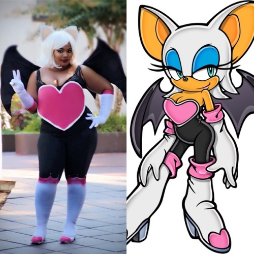 Rouge the bat cosplay