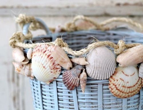 tinamotta: Fonte Pinterest , Seashell Decorated Basket...