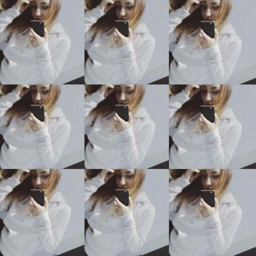 grunge grunge girl grunge Style pink pink pullover girl love lol Happy Style Fashion autumn autumn time autumn style heart Fresh tumblr style picoftheday photography vscocam vsco soft grunge inspiration music