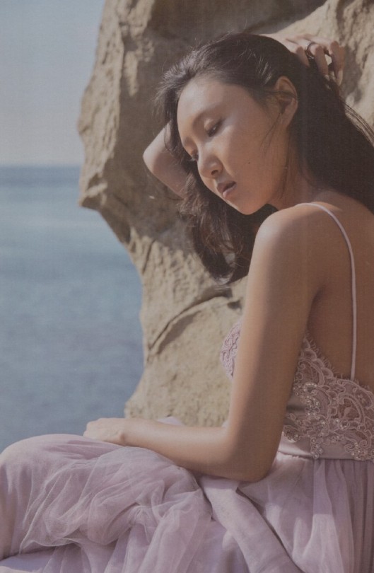 María photobook scans (cr 小J_玩在Korea)