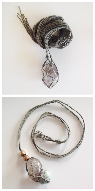 zitahawthorne:truebluemeandyou:DIY Macrame Wrapped Gem...