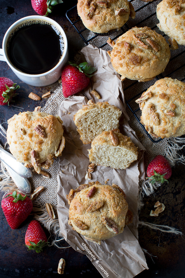 Streusel Hawaiian Muffins Chocolate & Carrots