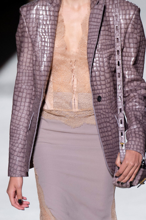 myworldofelegance:Tom Ford Spring 2019 Ready-to-Wearsource:...