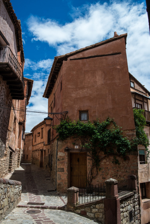 breathtakingdestinations:Albarracín - Spain (by Fernando...