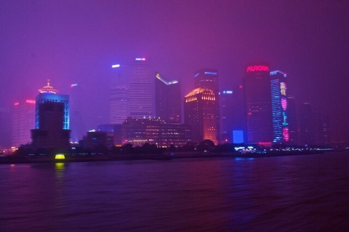 glow blog glowing neon glow blue glow pink glow glow purple blue aesthetic purple aesthetic grunge glow grunge blog grunge city lights city neon city foggy neon water ocean indie vibes pale glitch hipster art purple dark aestheitcs aesthetic pastel