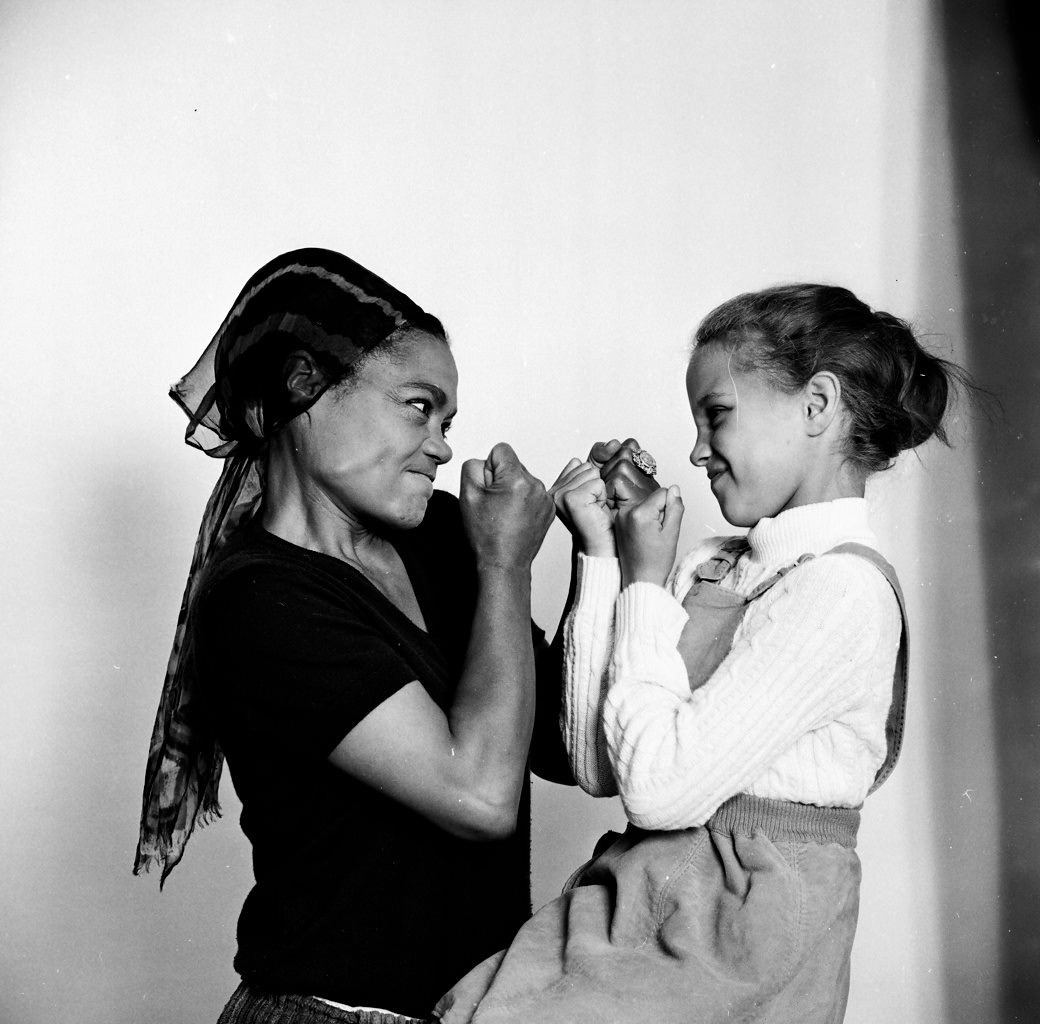 Eartha Kitt with her daughter Kitt McDonald in the... - Eclectic Vibes