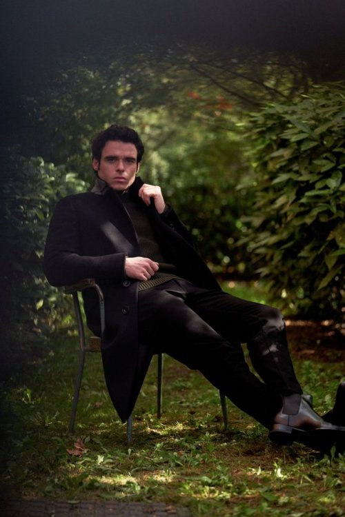 mycrazyworlduniverse:Richard Madden for Mr Porter magazine.