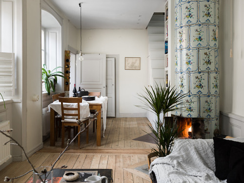 thenordroom:Small Scandinavian home | styling by Copparstad...