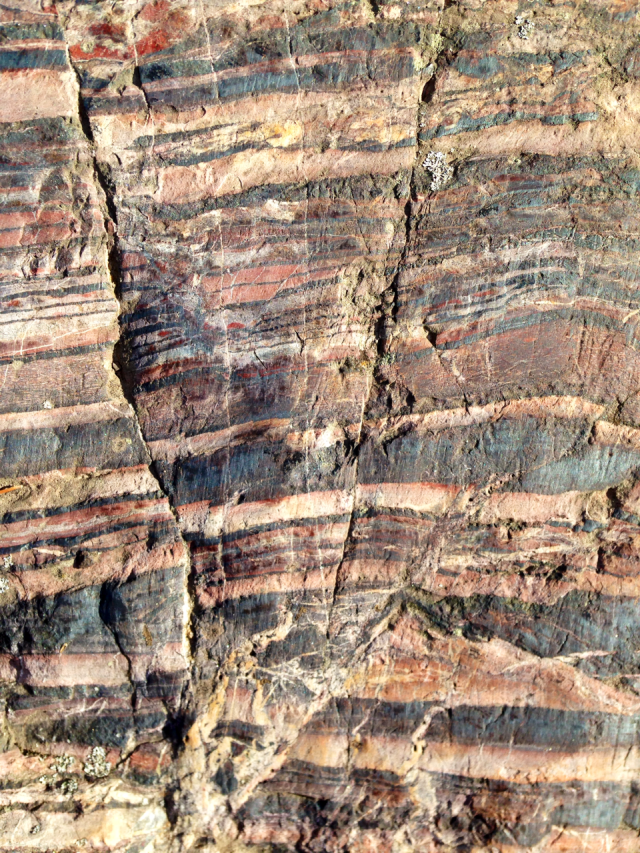 It's Sedimentary - Some absolutely gorgeous ~2.7 Ga Banded Iron...