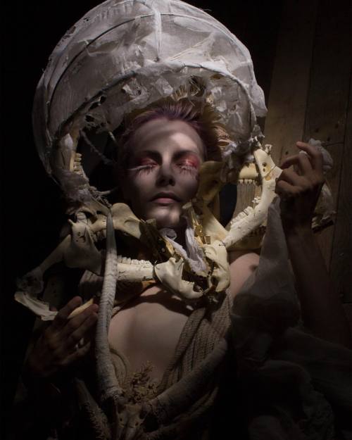 bone costumedesign macabre costumedesigner costume taxidermy headpiece headdress