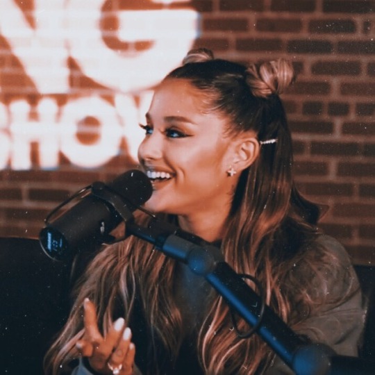 Ariana Grande Ariana Grande Interview Icons Zach Sang