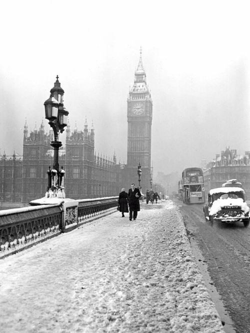 wehadfacesthen:London, Winter 1952