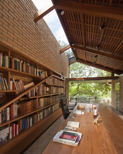 Private library getting plenty of natural light in Granja Vianna, Cotia, São Paulo State, Brazil. [800x1000]