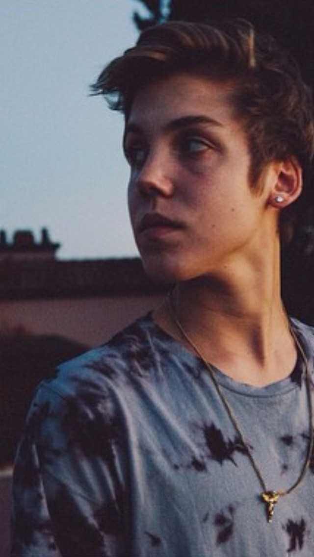 Matthew Espinosa Wallpapers -Fits iPhone 5, 5c,...