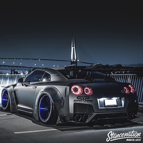 stancenation:Godzilla! | Photo by: @marcel_lech #stancenation