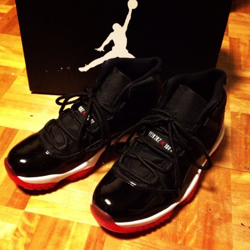 #AIR JORDAN 11