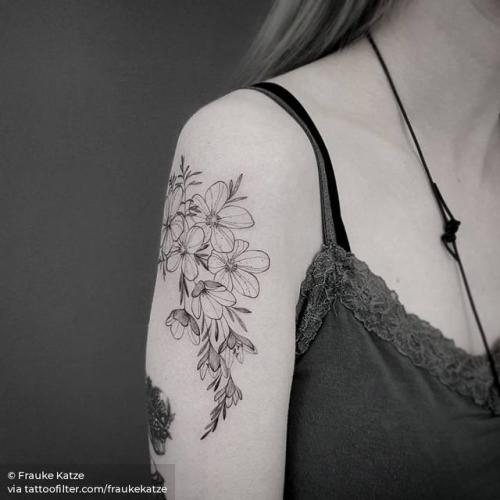 Flowers on upper arm by Monica  House of Tattoos Amsterdam  YouTube
