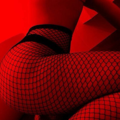 goth goth mode goth fashion goth lingerie dark fashion dark beauty black beauty black fashion red red aesthetic aesthetic