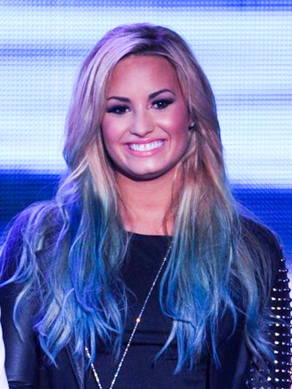 Demi Lovato Blue Hair Tumblr Posts Tumbral Com