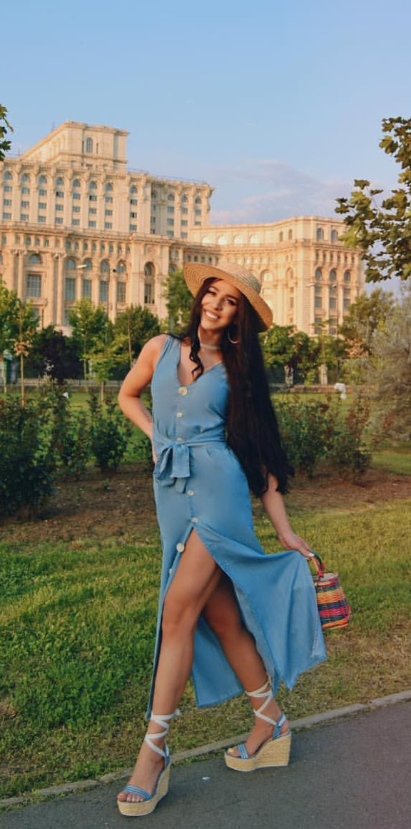 celebrity, fashion industry, instafashion, life, pics lauraserbanofficial , zara , outfit , lookoftheday , style , streetstyle , woman , fashion , beautiful , love , instagood , instafashion