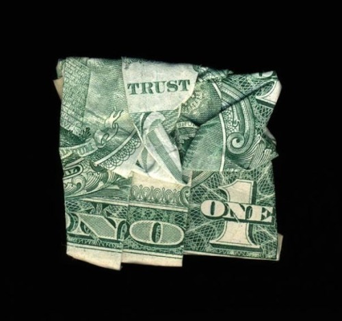 ineversurrender:Money art