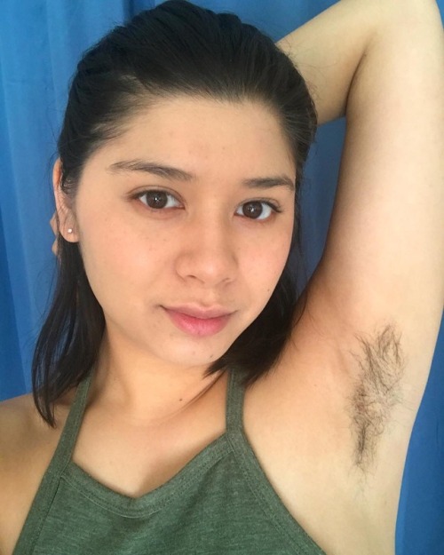 Hairy Women & Hairy Armpits