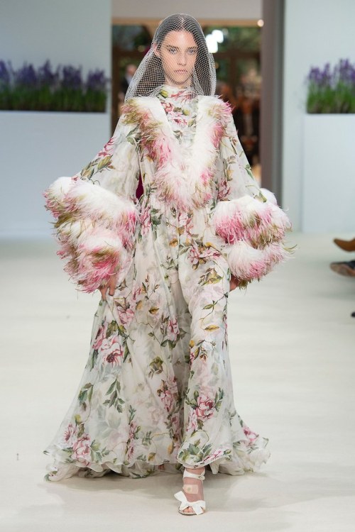 fyeahgowns:Giambattista Valli Haute Couture Fall 2018