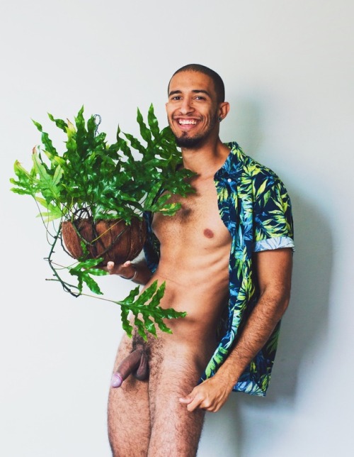 helloboyswithplants:*Tumblr exclusive*Boy:...