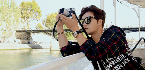 Image result for jaejoong taking a picture gif