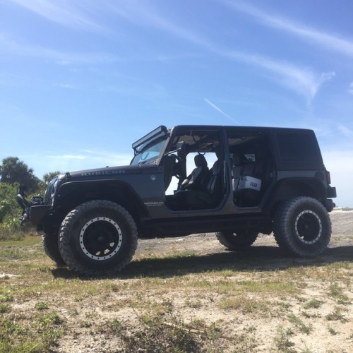 Cruisin in the jeep on a gorgeous Florida day