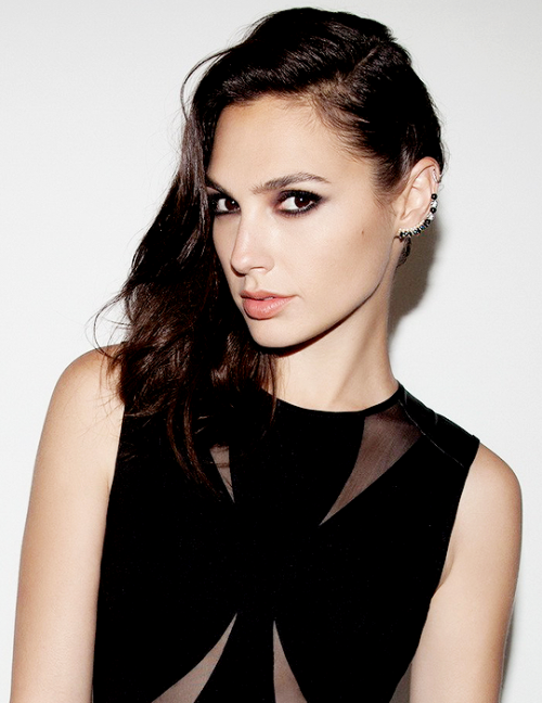 galgadotsource:Gal Gadot© Castro (Alon Livne Collection, 2015).