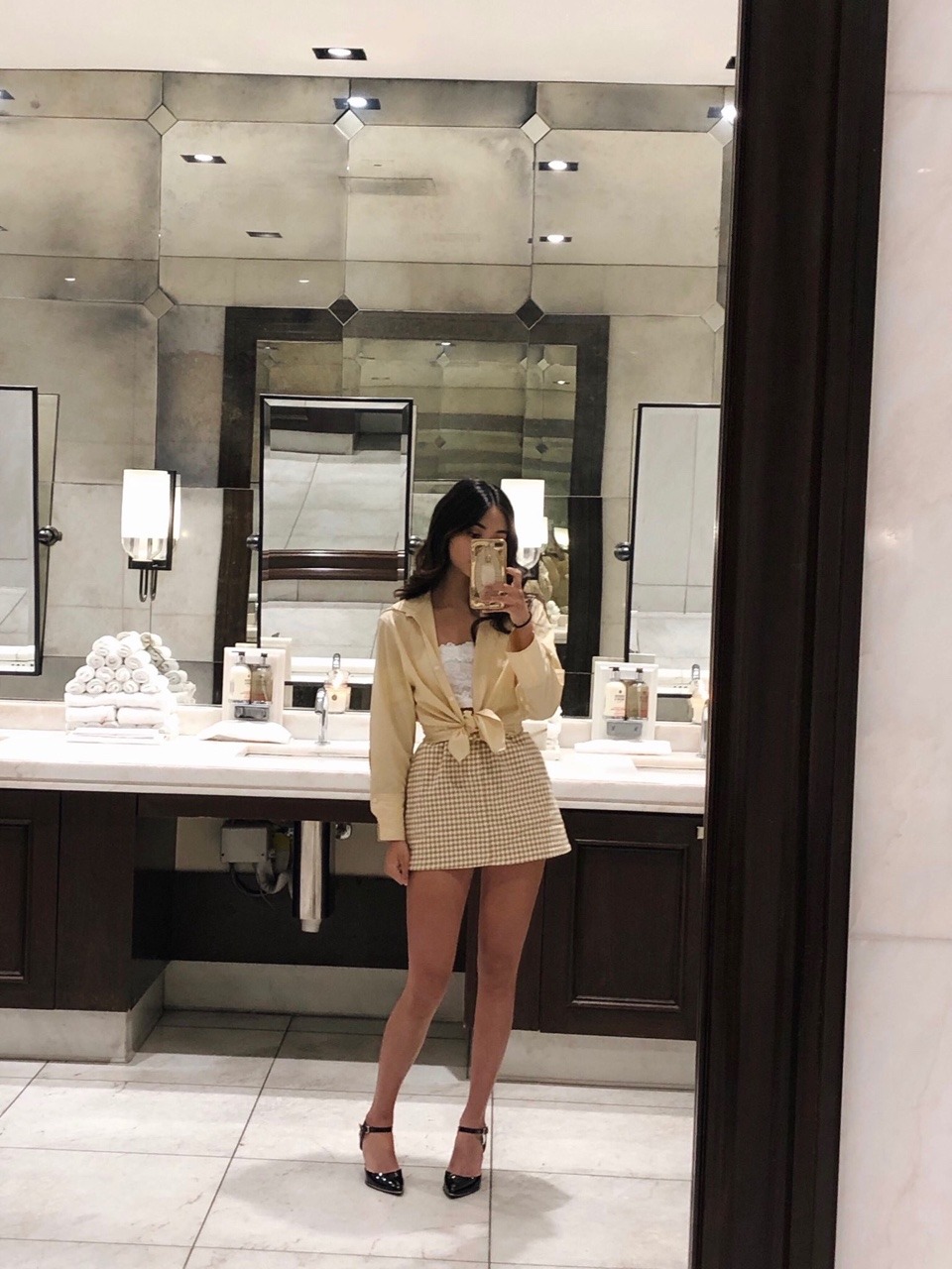 Sensual post from girlsexyselfpics