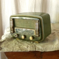 @Vintage Radios