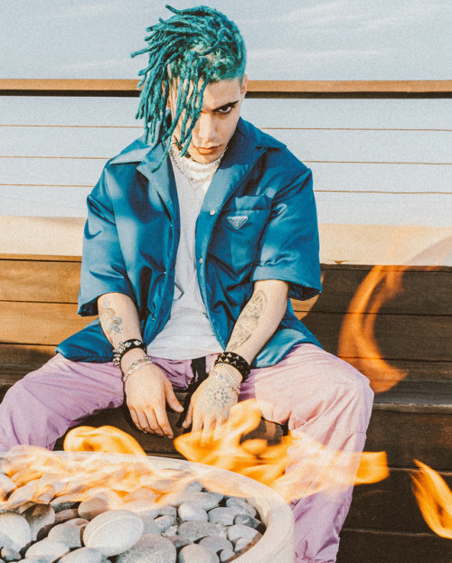 Blue hair Blue Hair Guy Boy Man Hairdye Dyed hair Hair colour Hair color icynarco
