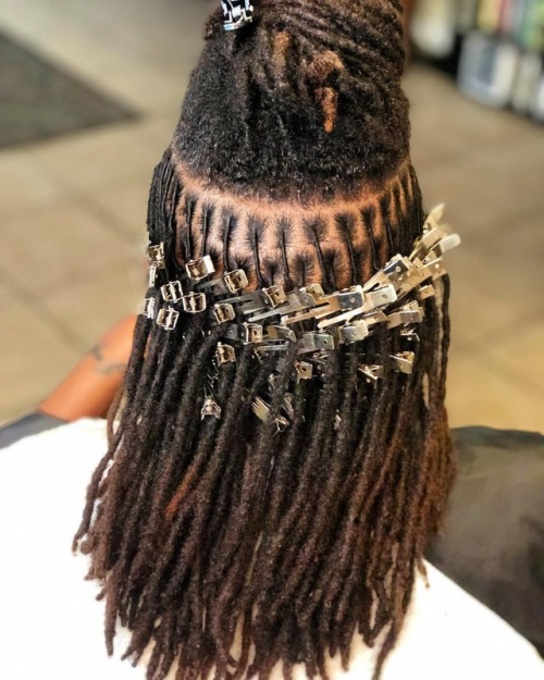 iamlocd:Do you maintain your locs yourself? Do you use clips?...