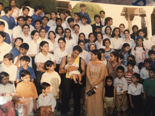 „★ Salman Khan și Kajol cu ​​copii pe locația Pyar Kiya Toh Darna Kya (1998)! ”Via: Vineeta Bhardwaj