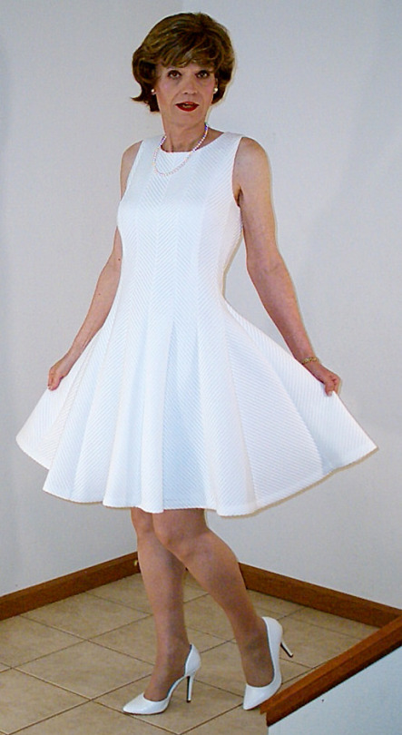 White Sleeveless Broad Skirted Dress  4 of 5  The 