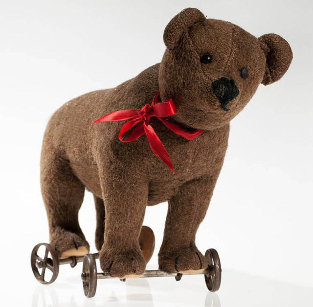 steiff riding bear