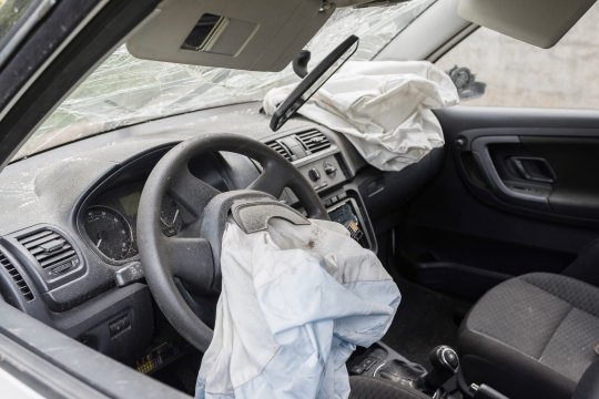 Airbags Takata, respondáveis pelo maior recall da história, fazem a primeira vítima no Brasil. Bolsa estava num Honda Civic 2008.