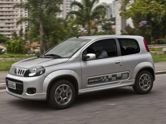 fiat uno sporting mercado brasileiro