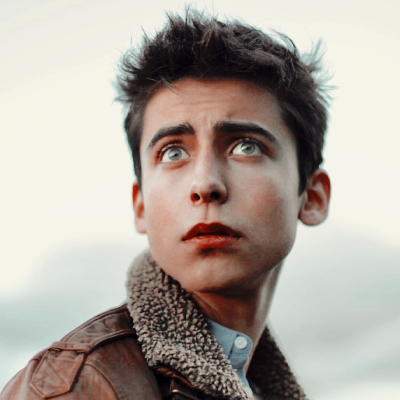 icons aidan gallagher | Tumblr